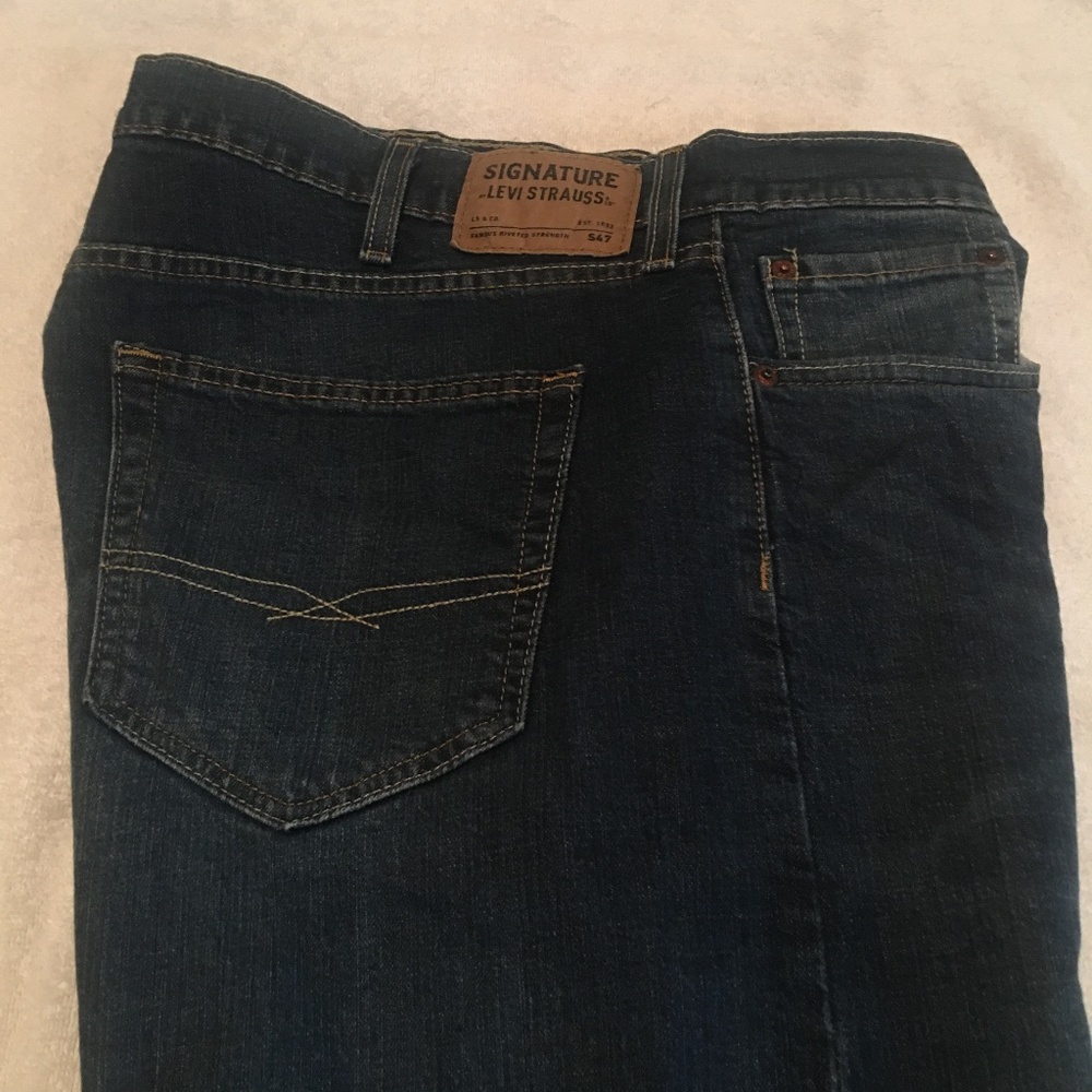 Men's Signature LEVI jeans